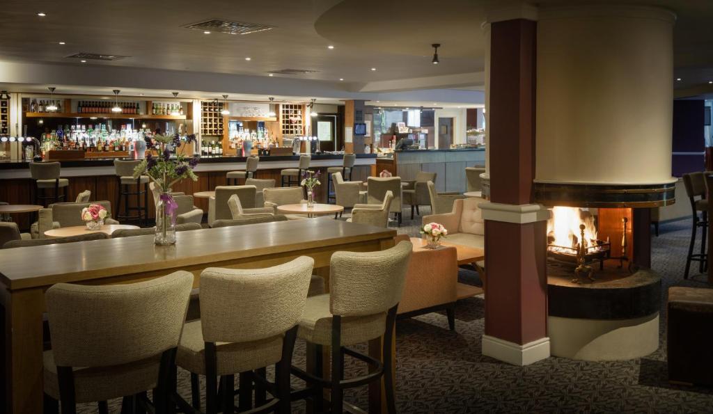 Delta Hotels By Marriott Warwick Warwick  Esterno foto