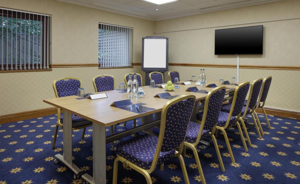 Delta Hotels By Marriott Warwick Warwick  Esterno foto