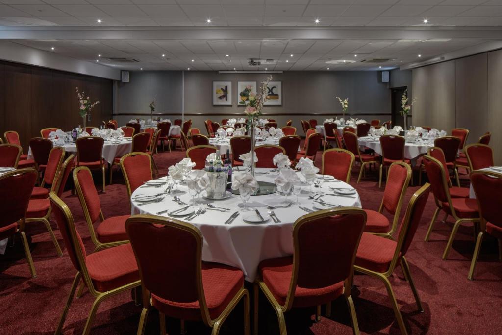 Delta Hotels By Marriott Warwick Warwick  Esterno foto