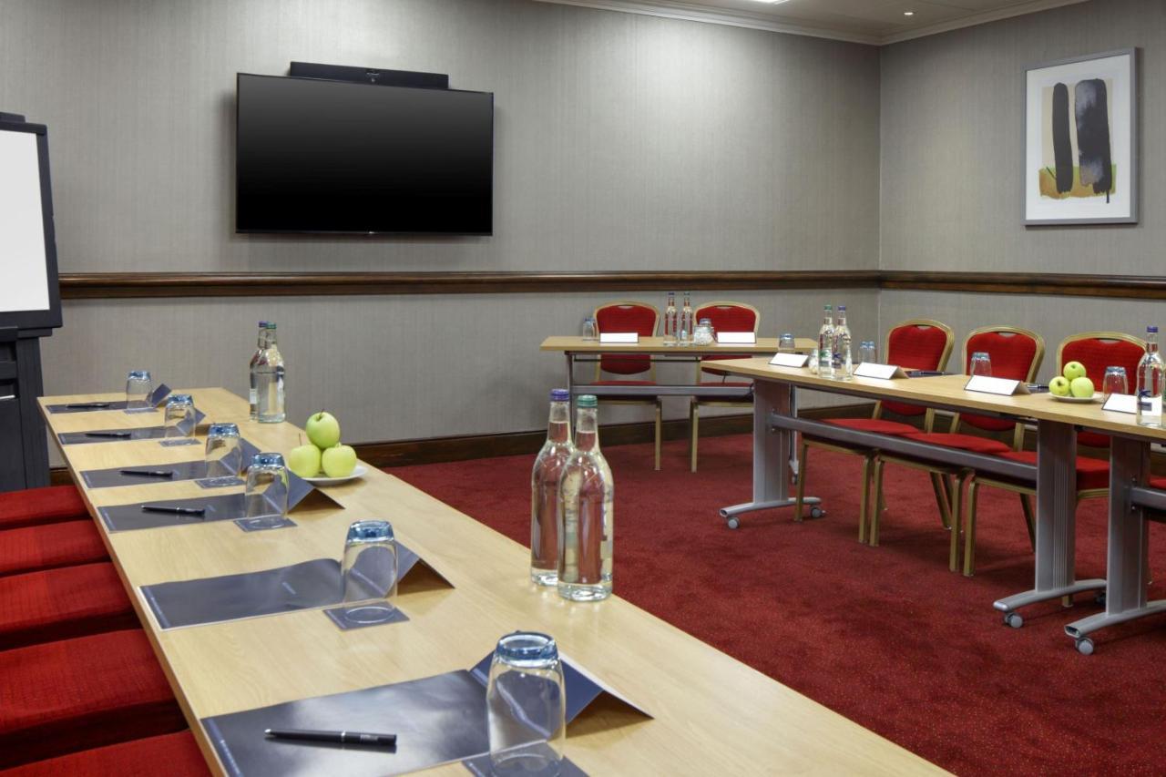Delta Hotels By Marriott Warwick Warwick  Esterno foto
